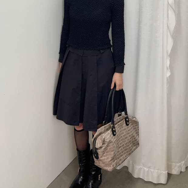 prada 클래식 블랙 셔츠