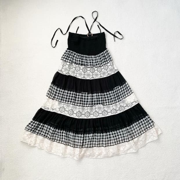 블랙 레이스 패치 원피스