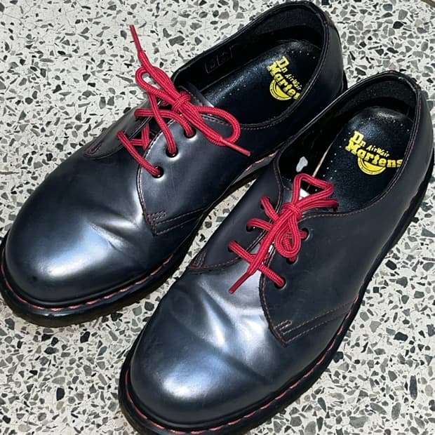 닥터마틴 크리스마스 에디션 3홀