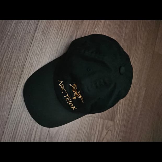 팔라스 아크테릭스 모자