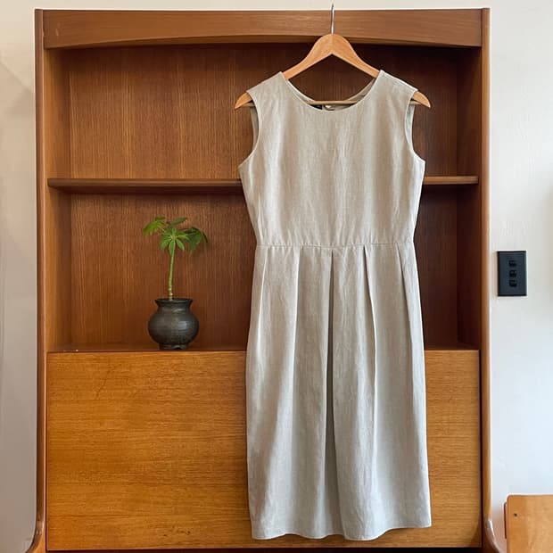 Agnes B Linen dress