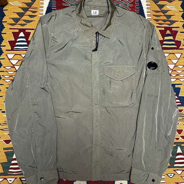 CP컴퍼니 CHROME-R 오버셔츠 XXL