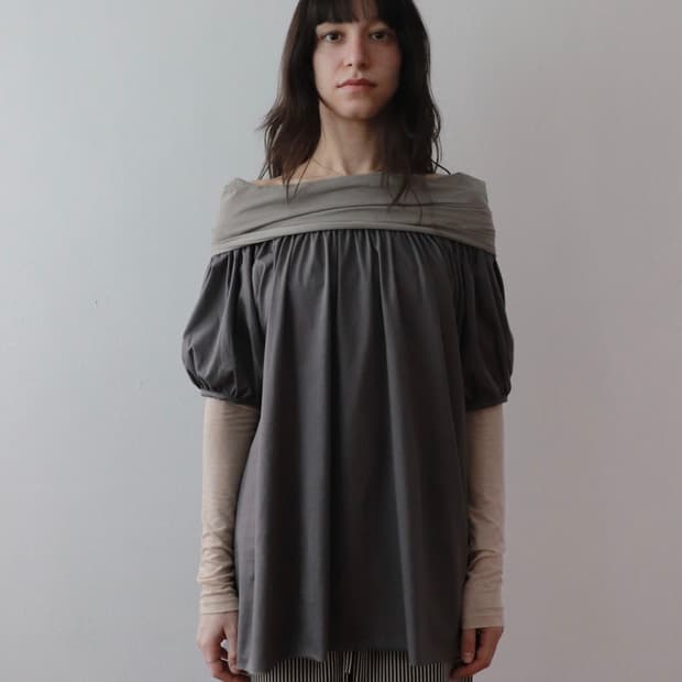 아모르샤이 back ribbon top