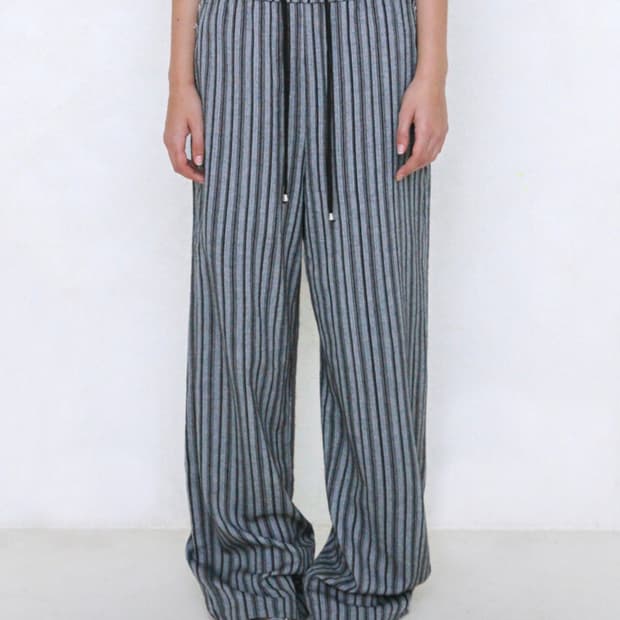 폴리수엠 FRESH EFFORTLESS PANTS [BLACK]