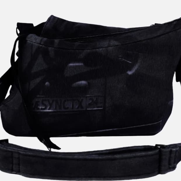 에이시넥틱스 카 백 블랙