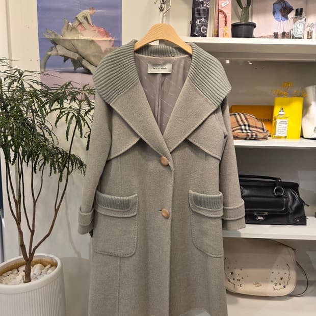 미샤 캐시미어 블랜드  니트카라 코트