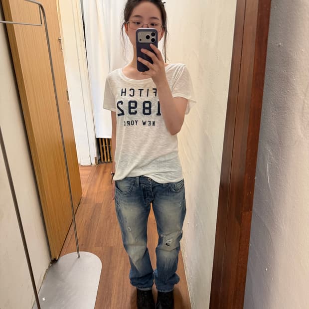 아베크롬비 라운드넥 반팔 루즈핏 아이보리