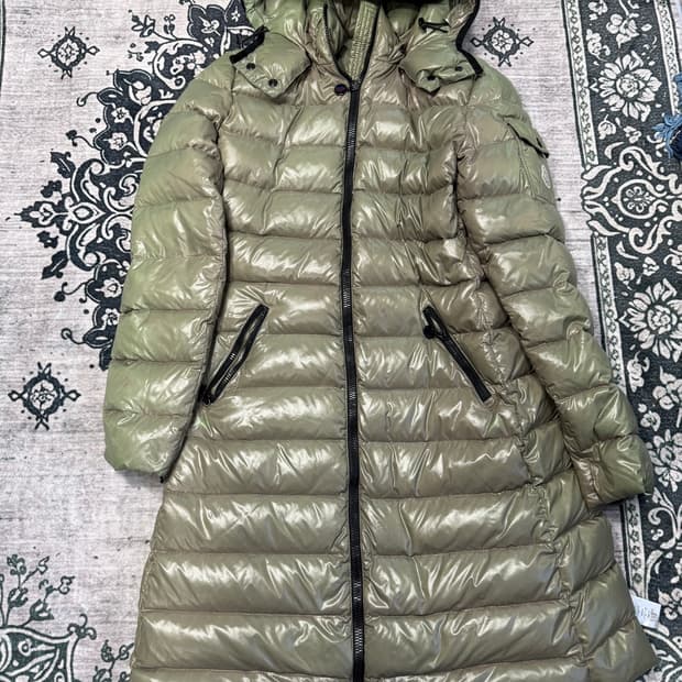 몽클레어 롱패딩