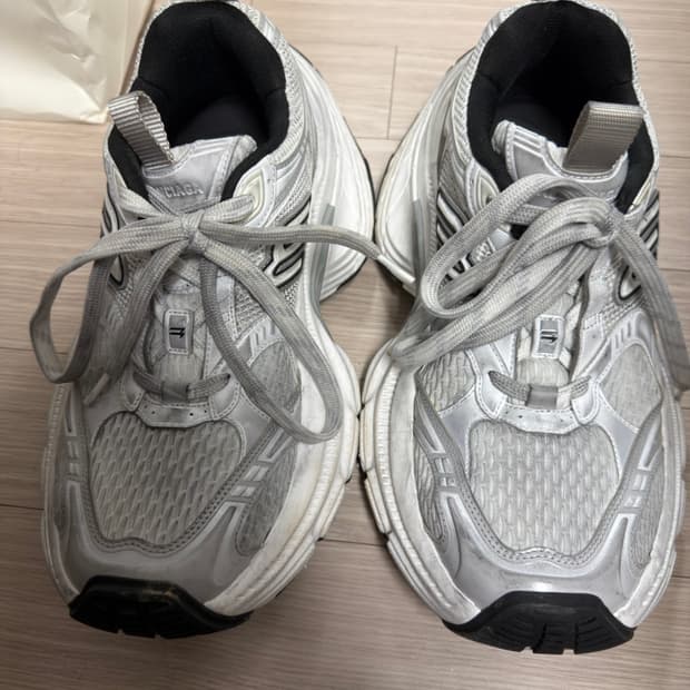 발렌시아가 10XL 스니커즈 화이트 그레이 실버 블랙