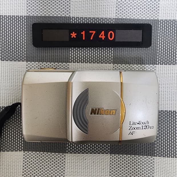니콘 라이트 터치 줌 120 ED AF 데이터백 필름카메라