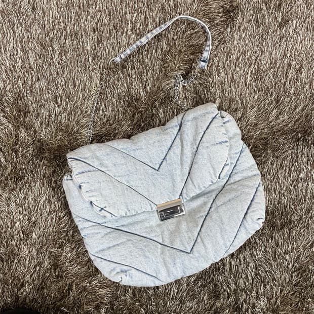 자라 ZARA 연청 데님 퀄팅 숄더백