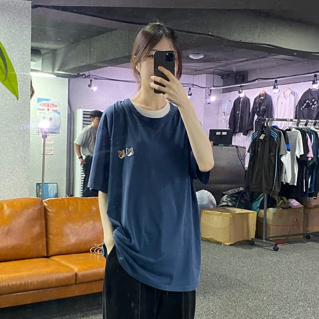 메종키츠네 더블로고 네이비 반팔티 B1787