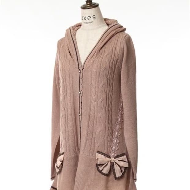 엑시즈팜 라떼가루 리본 가디건 원피스 리즈리사트랄라라디어리