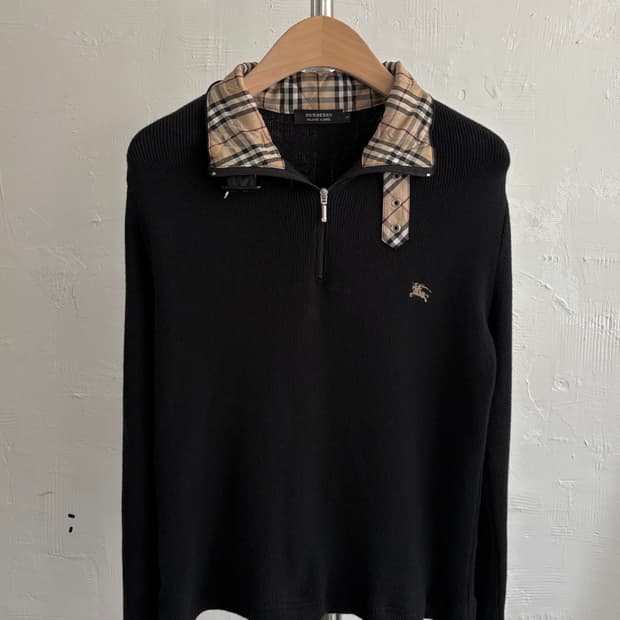 버버리 블랙라벨 노바체크 카라 블랙 반 집업 니트