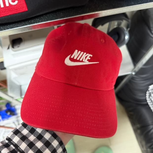 나이키 헤리티지 볼캡 레드