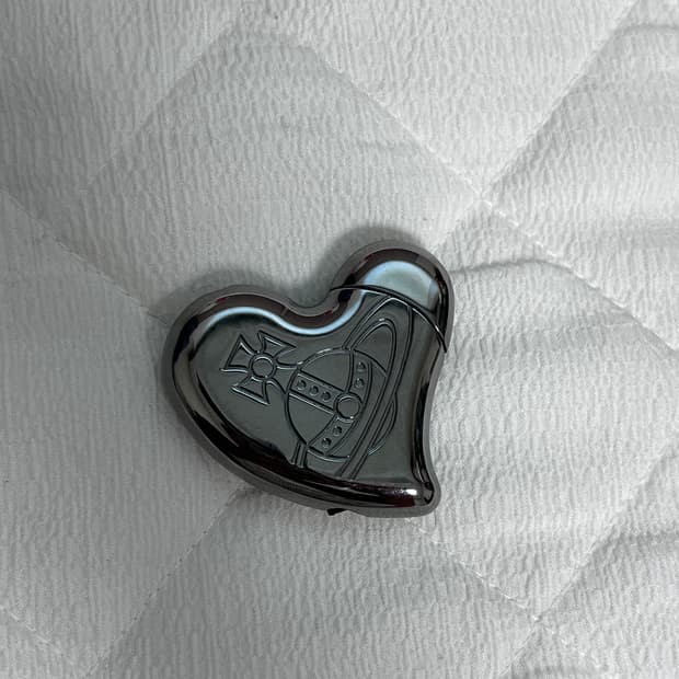 비비안웨스트우드 하트 라이터