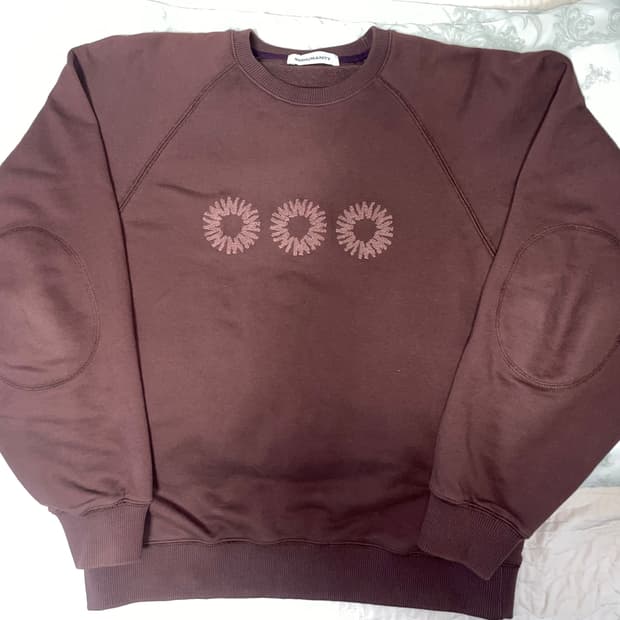 999휴머니티 EVD 스웻 맨투맨 (브라운)