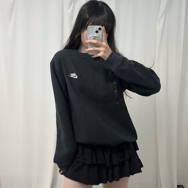 Nike black sweatshirt 