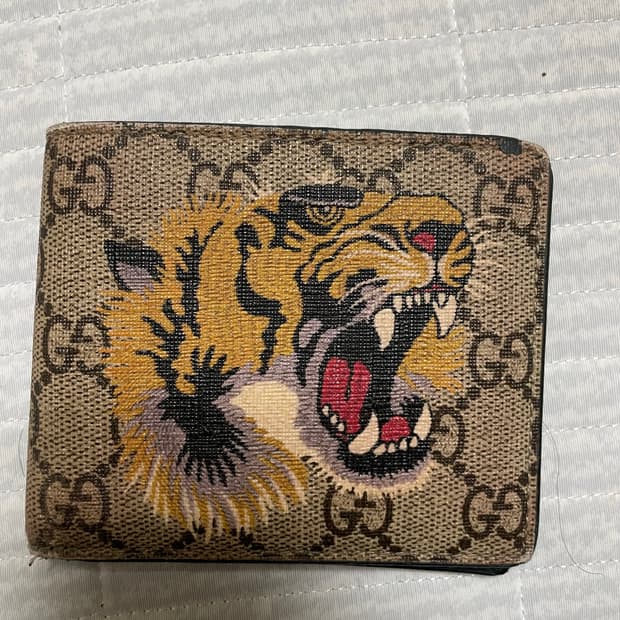 Gucci 타이거 반지갑