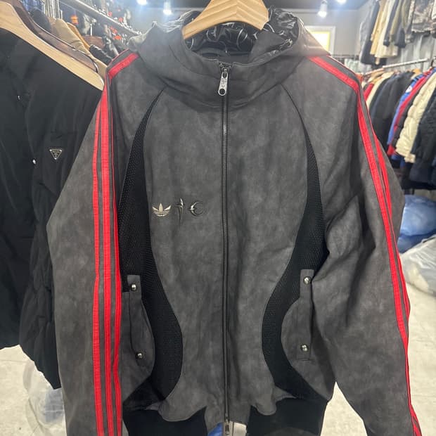 아디다스X떠그클럽 콜라보 팀가이스트 레더자켓