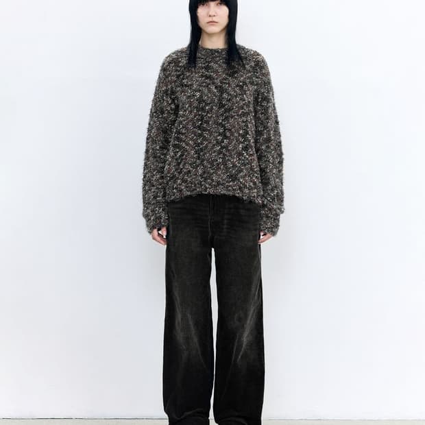 인사일런스 우먼 멀티 부클 니트 차콜