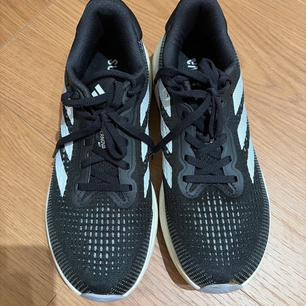아디다스 슈퍼노바 러닝화 240