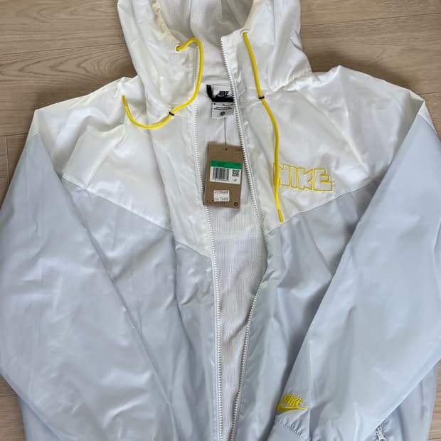 나이키 바람막이 105사이즈