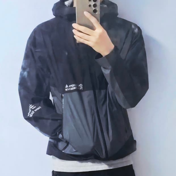 뉴발란스 바람막이