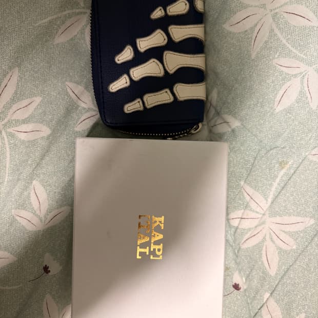 캐피탈 떰즈업 지갑 판매