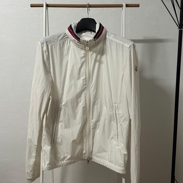 몽클레어 팔락 바람막이 3