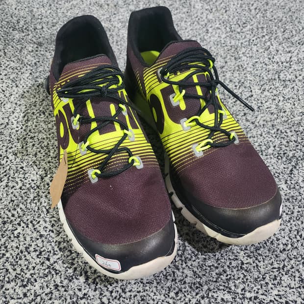 리복 펌프 퓨리 라이트 스니커즈 