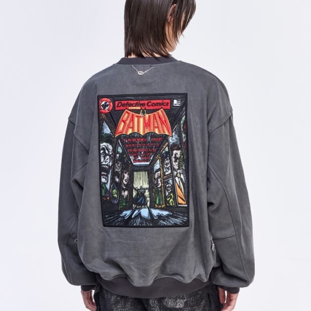 송지오 옴므 25FW DC 콜라보 배트맨 윙스트링 다잉 맨투맨