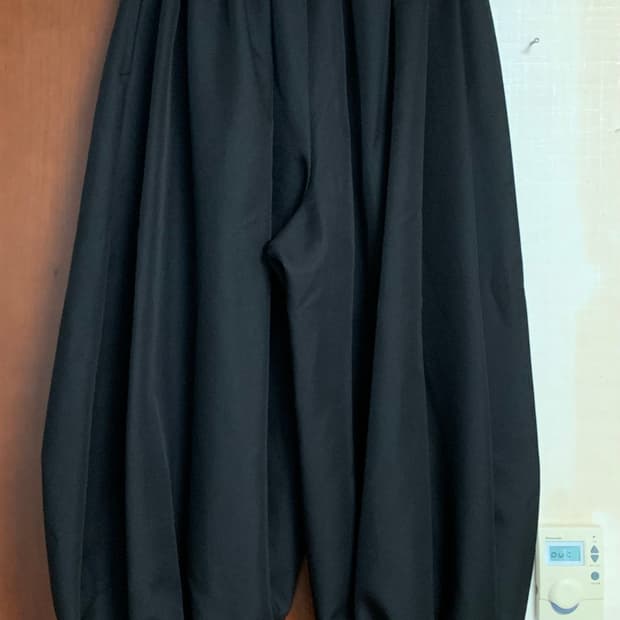꼼데가르송 본라인 폴리에스터 벌룬팬츠