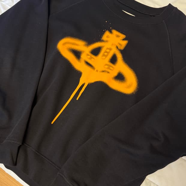 비비안웨스트우드 SPRAY ORB RAGLAN SWEATSHIRT 