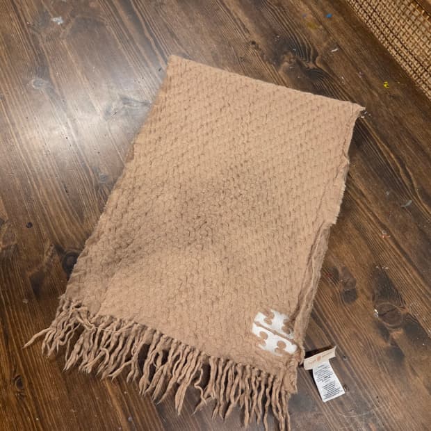 토리버치 머플러 