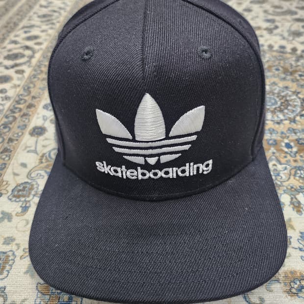 아디다스 스케이트보딩 트레포일 스냅백
