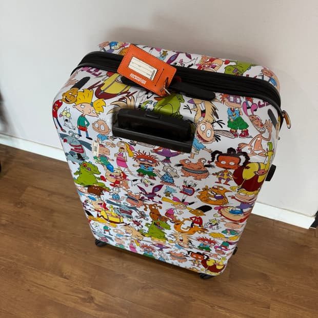 American Tourister Nickelode28인치 케릭터 케리어