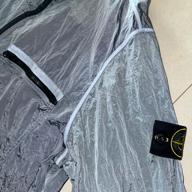 스톤아일랜드 나일론 메탈 오버셔츠 스카이블루 24ss