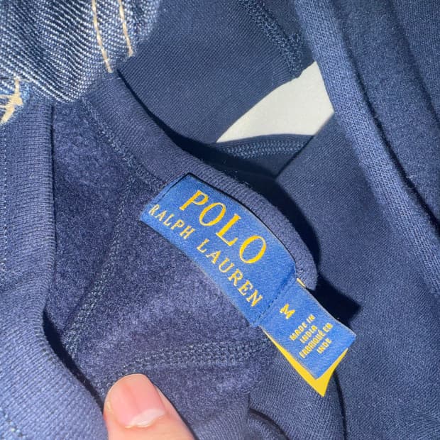 폴로 네이비 맨투맨