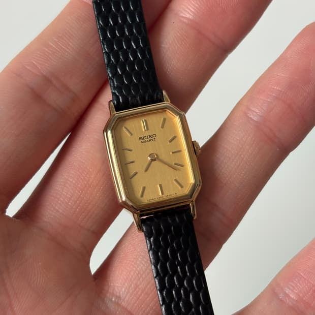 1980s Gold Square Ladies Quartz