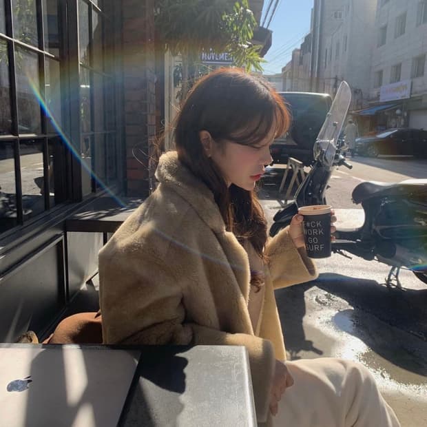 위드아웃썸머 마일드 퍼 코트