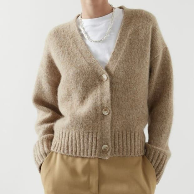 코스 COS 브이넥 가디건 베이지 S