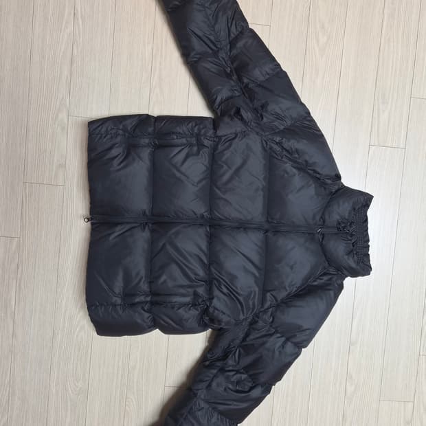 무탠다스 스포츠 거의털 패딩 L