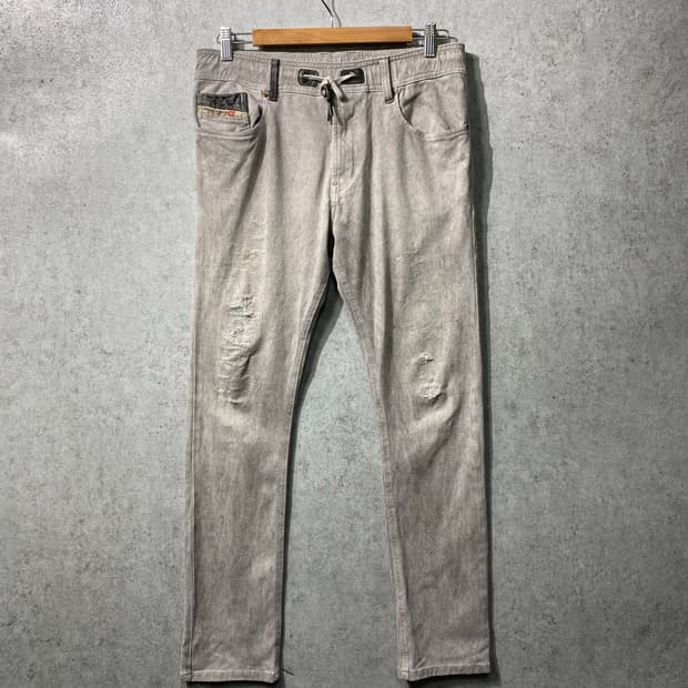 [28] Diesel 디젤 디스트레스드 슬림핏 팬츠