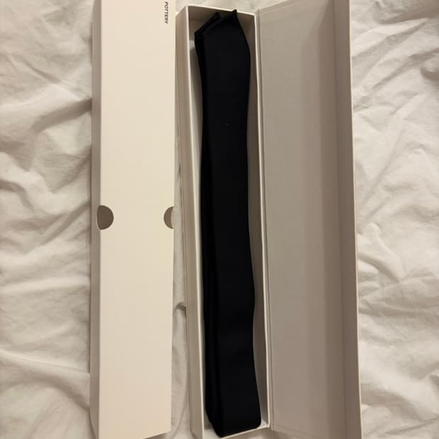 포터리 슬림 타이 블랙