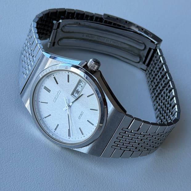 SEIKO quartz spirit