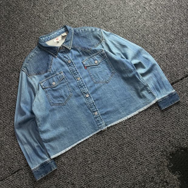 리바이스 클래식 미렐라 크롭 웨스턴 셔츠 4096