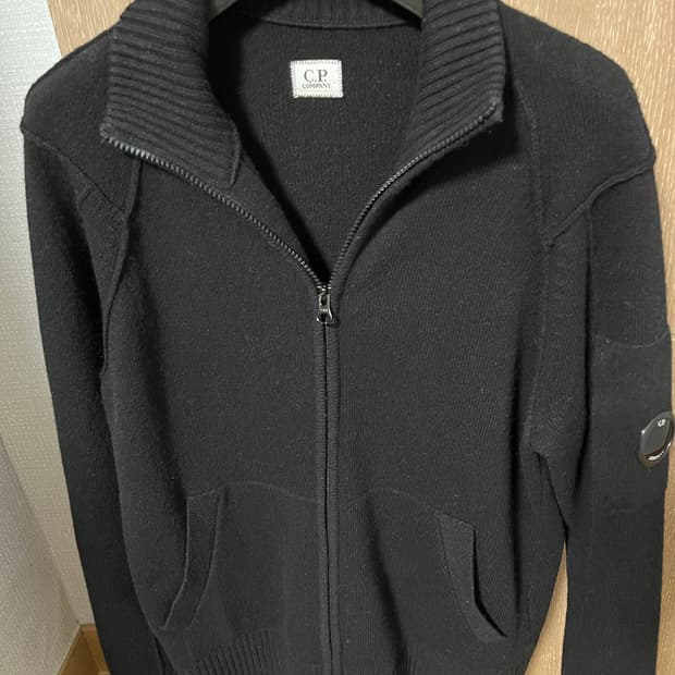Cp컴퍼니 집업 가디건 블랙