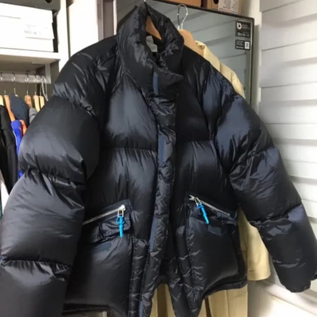 네임 NAME 네이비 다운패딩