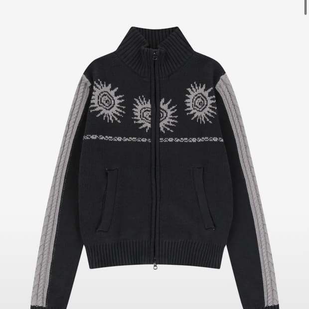 아캄 Sun Jacquard Zip-Up Sweater 다크그레이